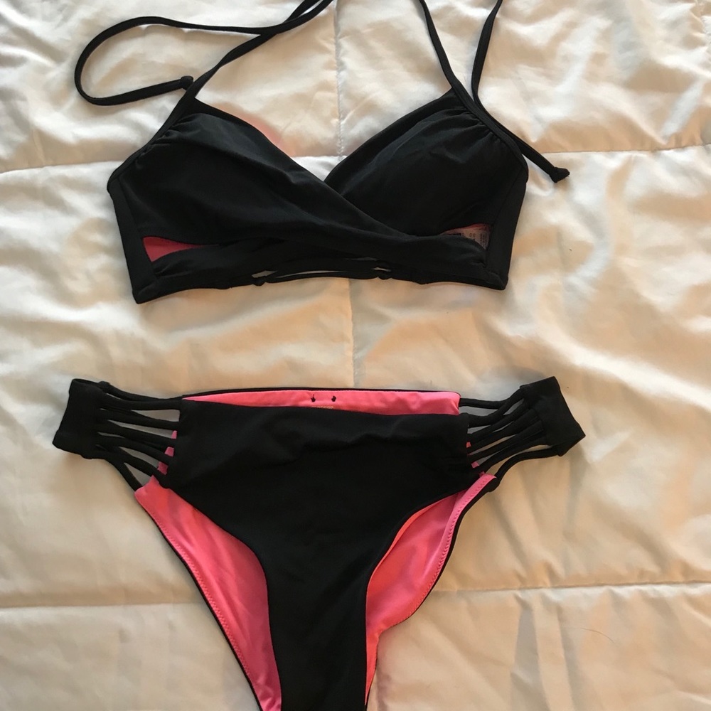 VS strappy bikini